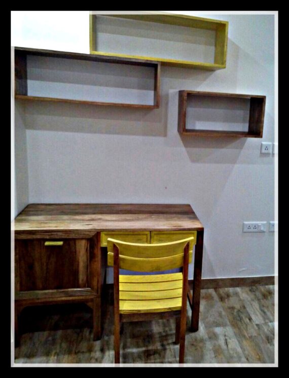 writing table